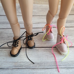 Pink powder blythe shoes, brown blythe boots, blythe clothing, blythe outfit, shoes for Blythe