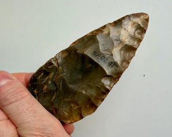 Flint handaxe, Dordogne, Paleolithic Artifact, extremely rare plano-convex, twisted profile