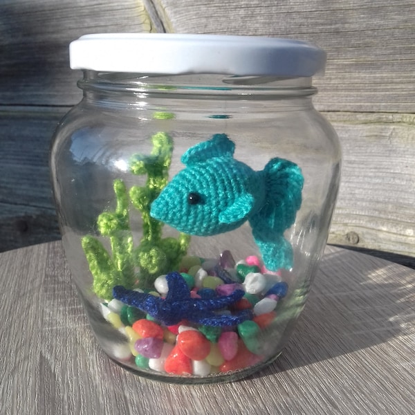 Small aquarium set set with mint fish starfish water grass and aquarium stones, decor for home office a great gift