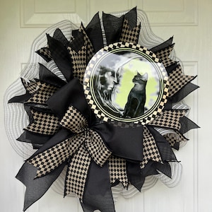 Black cat Halloween wreath, Halloween wreath, spooky wreath, Gift for Halloween lover, Gift for cat lover