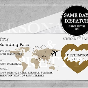 Personalisierte Rubbel-Bordkarte, Rubbel-Reveal für Überraschungsurlaub, Überraschungs-Urlaubszielticket, Urlaubsgeschenk, gefälschter Pass Bild 1