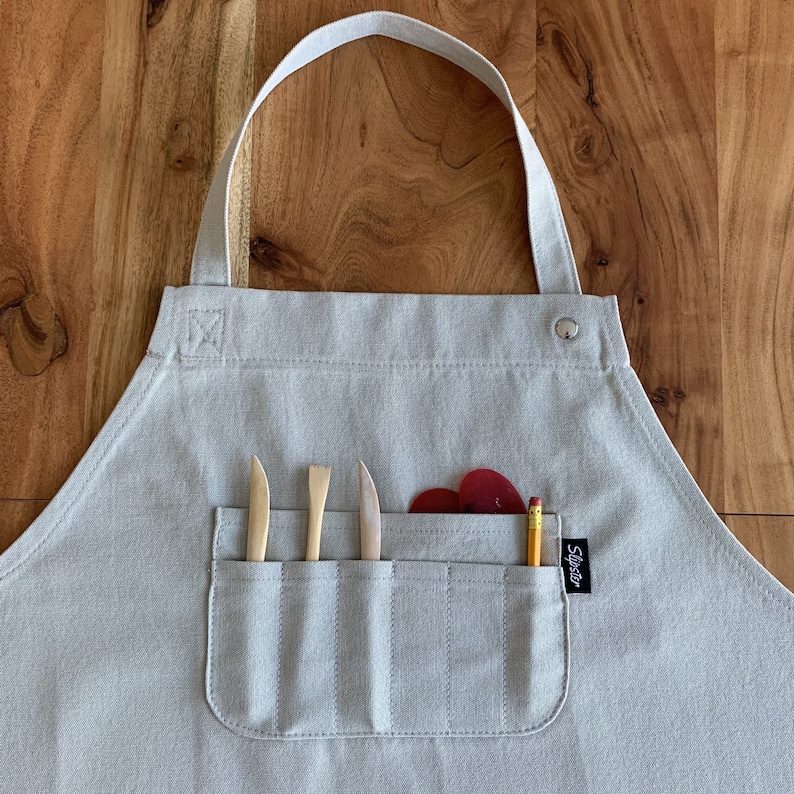 Pottery Apron with Split Leg and Pockets for Pottery Tools. Perfect for Working with Clay made with Canvas Material in Light Grey. image 6