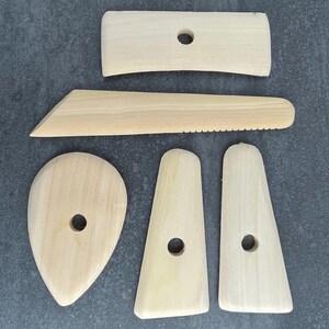 Set of 46 Pottery Tools for Working with Ceramics and Clay. image 4