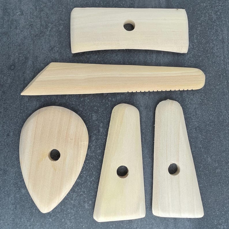 Set of 46 Pottery Tools for Working with Ceramics and Clay. image 4