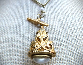 Vintage Art Deco Gold Watch Fob Necklace, Oval Pearl, Link Chain
