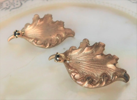 Vintage Gold Leaf Ruffled Edged Earrings, Studs, … - image 3