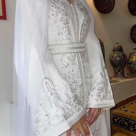 White Moroccan Bridal Caftan, Embroidered Muslim Wedding Abaya, Modest Dress for Bride Gift or Nikah Ceremony