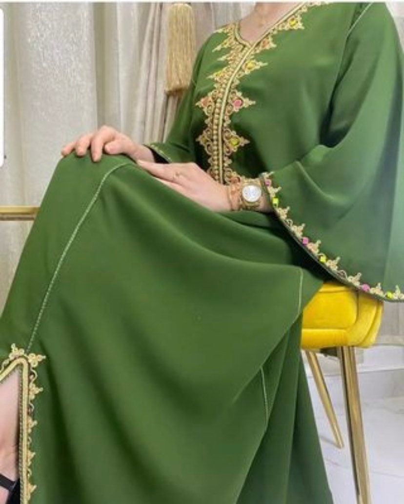 Caftan, Moroccan Green Kaftan, Embroidered and Hand Beaded, Dubaï Gown , Abaya , Ramadan Gift