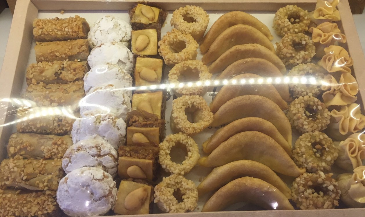 Variety Of Moroccan Handmade Almond Sweets 1 5 Kg Gateaux Etsy Variety Of Moroccan Handmade Almond Sweets 1 5 Kg Gateaux Etsy