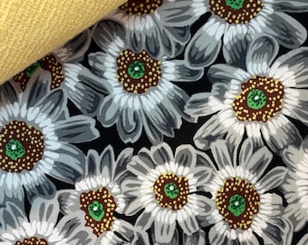 Cafe Style Apron with Attached Terry Towel © SuesCreativePlace
