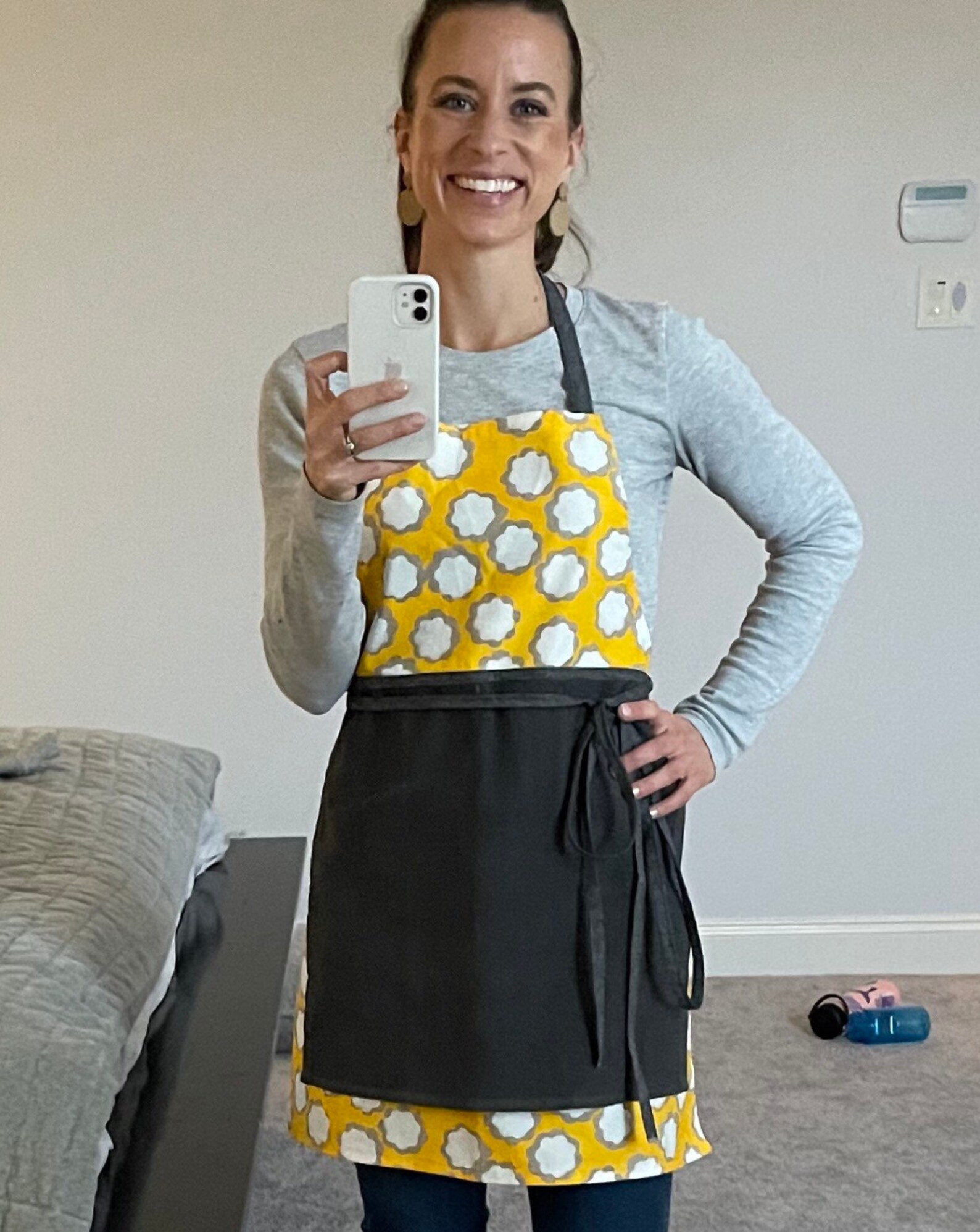 Full Apron With Attached Terry Towel © SuesCreativePlace Etsy