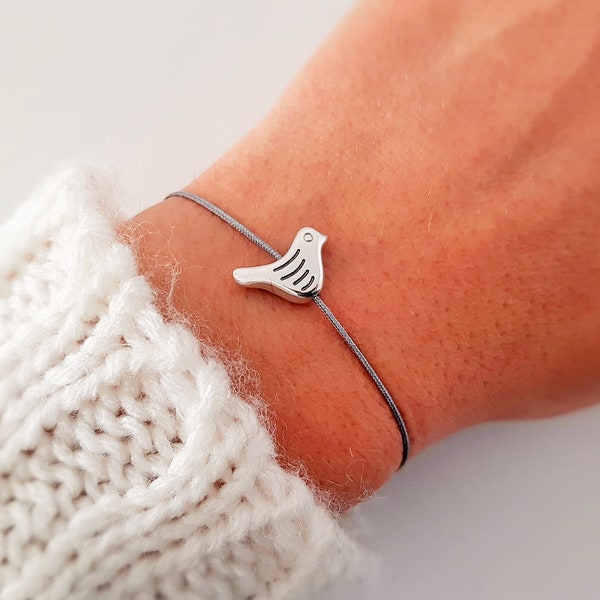 Dove Bracelet - Different colors available - Bird Jewelry - Bird Charm - Flying Dove - BFF gift - Two Sided Dove Charm - Swallow Bracelet