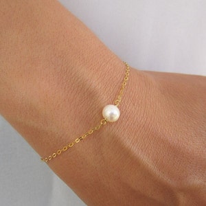 Single Pearl Bracelet, Freshwater Pearl Bracelet, Bridesmaid Gift, Minimalist Bracelet, Pearl Bracelet Bridesmaid, Dainty Pearl Wedding Gift 14k Gold Filled