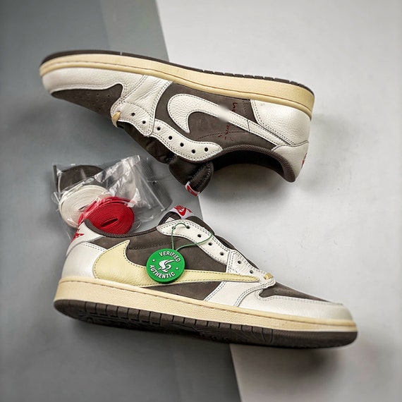 AJ1 Reverse Mocha - image 2