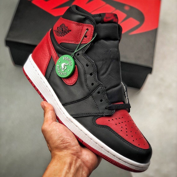aj1 banned mid