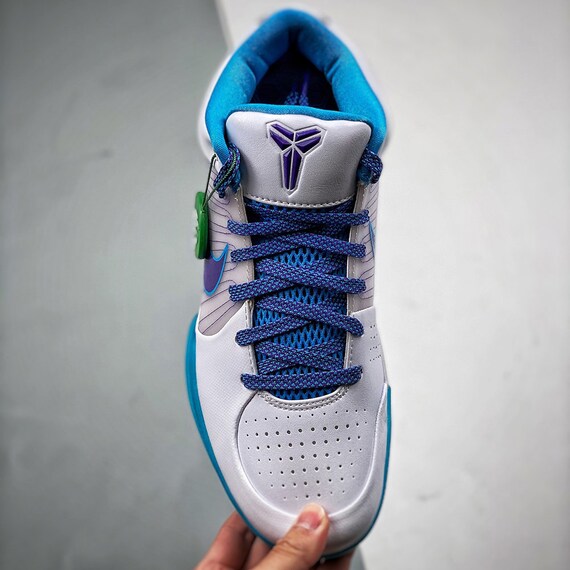 Kobe 4 Draft Day - image 3