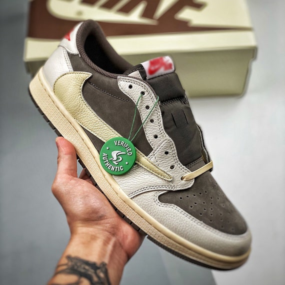 AJ1 Reverse Mocha - image 1