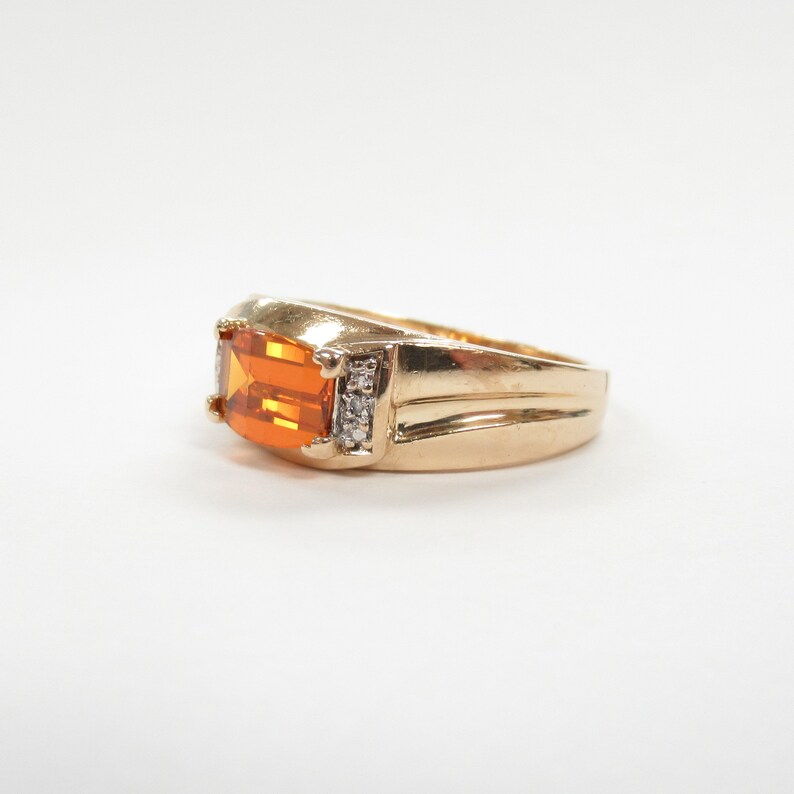 10k 417 gold ring band with natural citrine stone and .01 ctw in diamonds 4.2 grams size 9.25