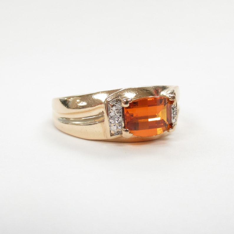 10k 417 gold ring band with natural citrine stone and .01 ctw in diamonds 4.2 grams size 9.25
