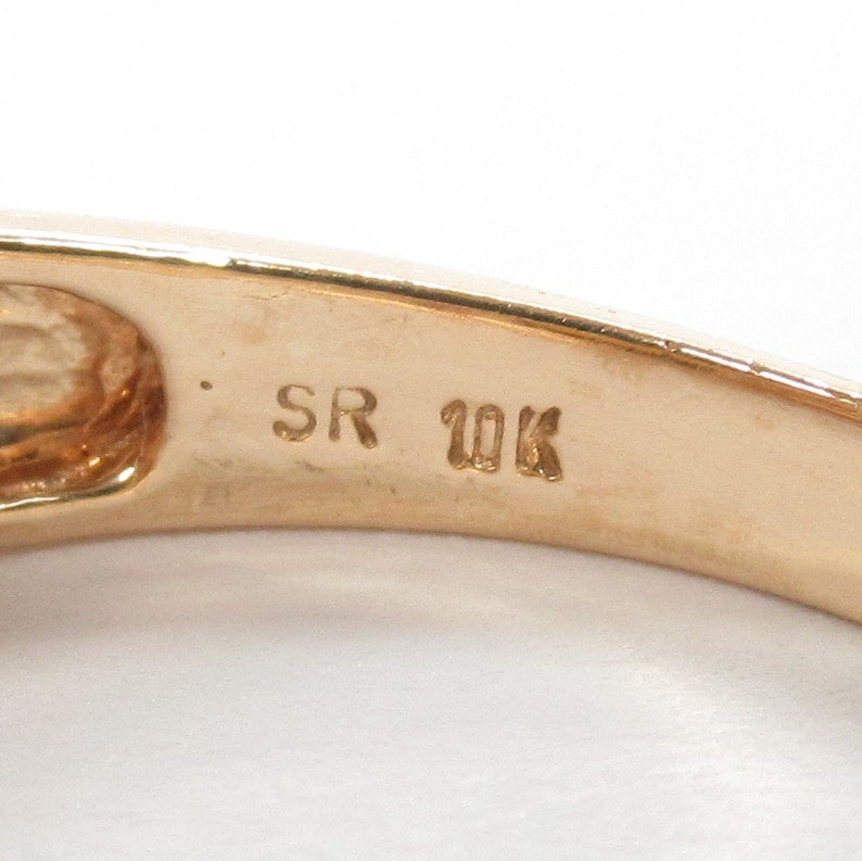 10k 417 gold ring band with natural citrine stone and .01 ctw in diamonds 4.2 grams size 9.25