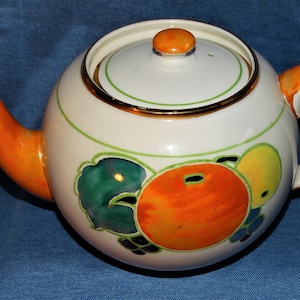 A. E. GRAY & Co. Ltd.  early hand-painted lustre teapot, pattern ‘4733’, c. 1925.