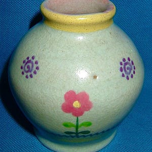 POOLE: jarrón miniatura «Handcraft», forma «585», pintado a mano con el patrón «CV», c. 1927-29