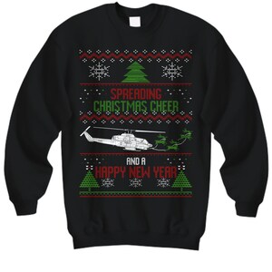 AH 1W Super Cobra Helikopter Ugly Christmas Pullover Heeresarmee Marineinfanterie Marine Luftwaffe Militärflieger Bekleidung Urlaub Shirt Pullover