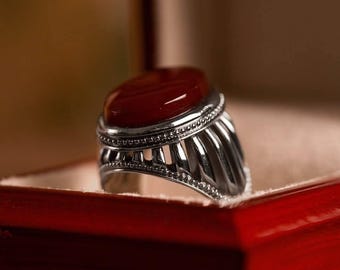Vintage Style Red Agate Stone Ring – Oval Cabochon Statement Ring – Silver Filigree Band – Boho Jewelry Gift