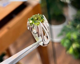 Green Peridot Gemstone Statement Ring, Bold Silver Sculptural Ring, Peridot Chunky Jewelry, Unique Artisan Ring Gift