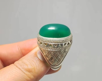 Handcrafted Silver Ring with Green Agate Stone | Vintage Style Men’s Gemstone Jewelry | Ottoman Design Gift