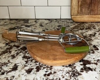 Vintage Green Hand Mixer Kitchenware Kitchen Tools