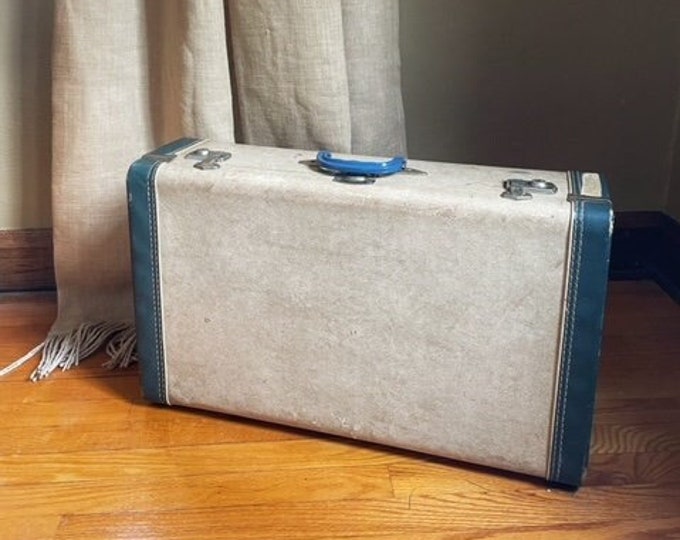 Vintage Suitcase Luggage Briefcase Photo Prop