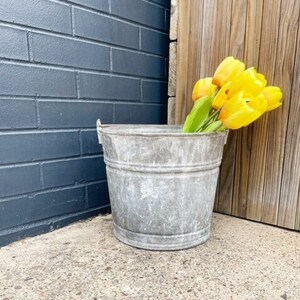 Vintage Galvanized Bucket Garden Work Pail Farmhouse Decor