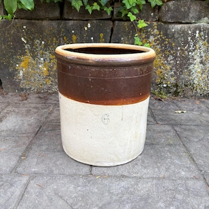 Primitive Two Toned 6 Gallon Crock Stoneware Farmhouse