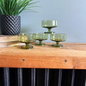 Vintage Green Glass Dessert Cups Set of 4 Coupes Footed Ice Cream Sherbet Bowls