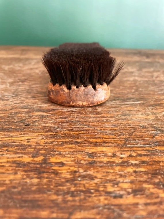 Vintage Shoe Shine Brush Wood Handled - image 7