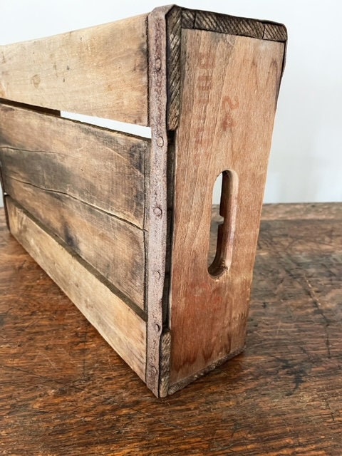Ancienne Caisse Publicitaire En Bois Pour Pepsi-Cola - Boîte Vintage « Plus Grande Meilleure Boisson » Nickelée - Occasion