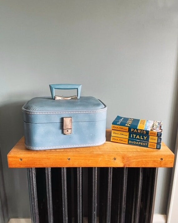 Journeyman Signature Gray Canvas Toiletry & Train Case Luggage Bag Makeup  Travel