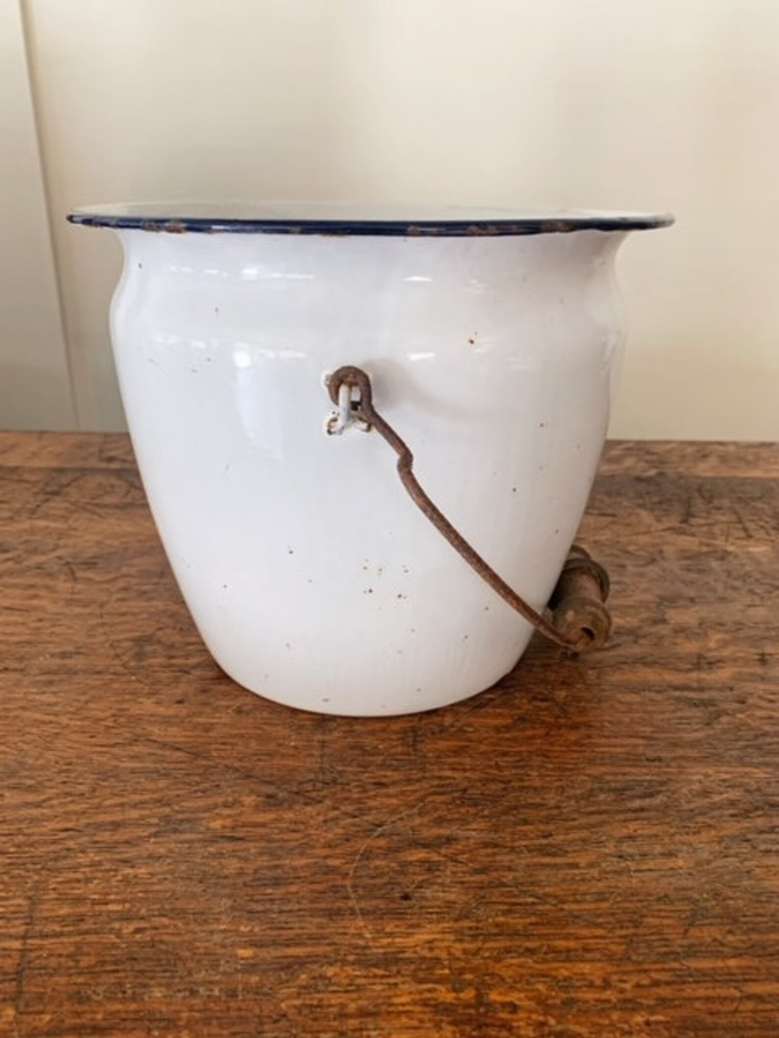 Vintage White Enamelware Chamber Pot Enamel Bucket Pail Etsy