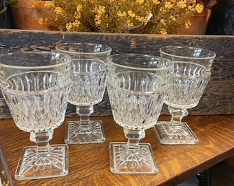 Vintage Glassware Goblets Barware Set of 4 Clear Glass Wine Glasses