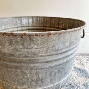 Vintage Galvanized Wash Tub Large Metal Basin Garden Planter image 5