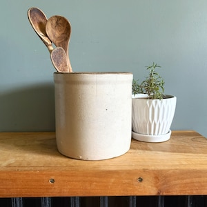 Primitive Beige Crock Vintage Stoneware Crockery