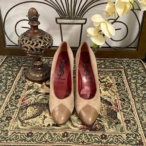 Vintage 1980s Designer Yves Saint Laurent Suede Pumps