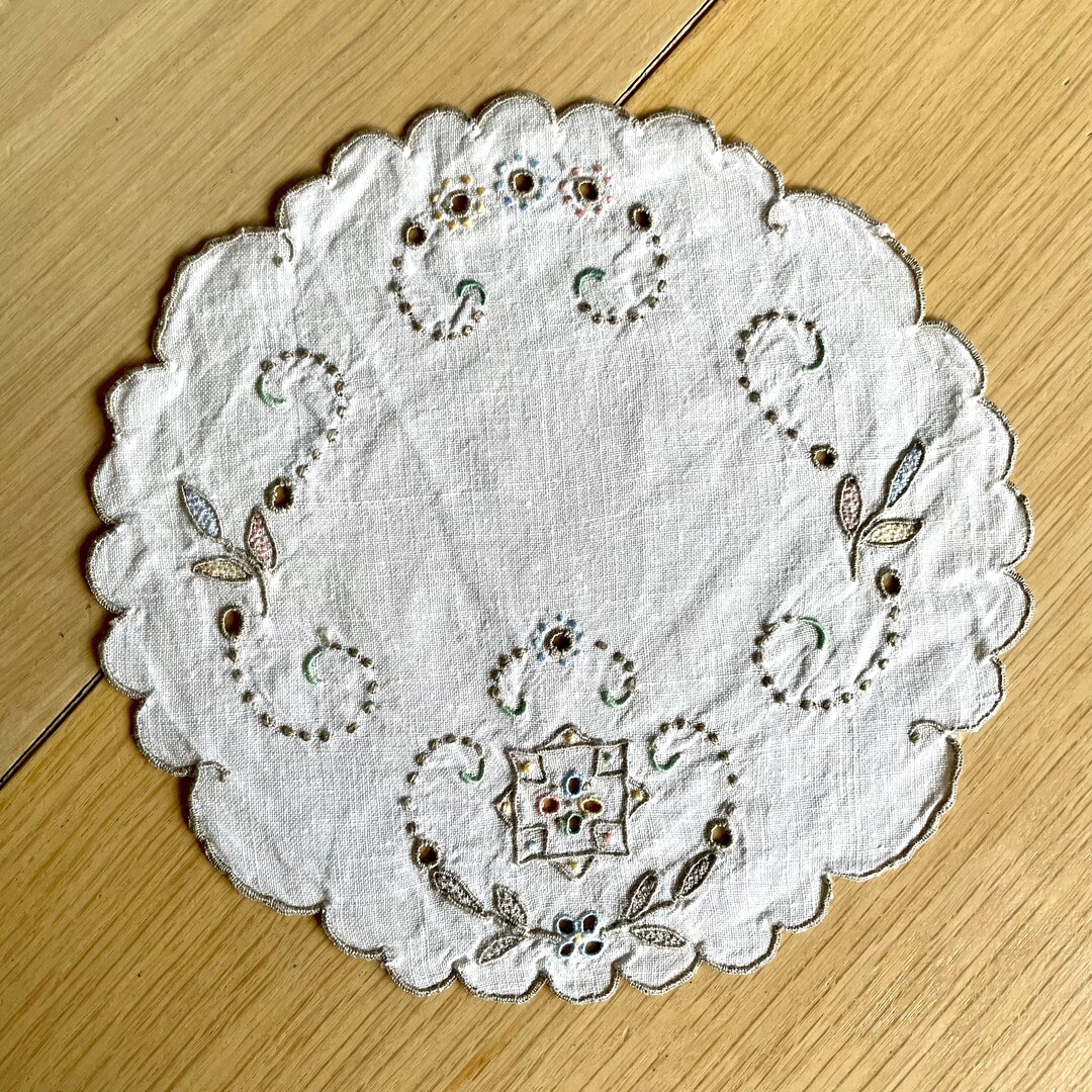 Vintage Circular Scalloped Dressing Table Linen With Pastel Etsy