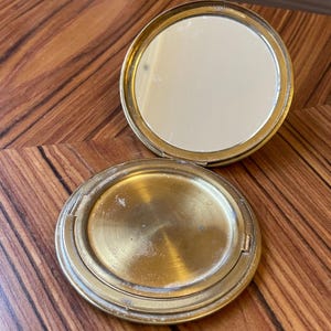 Compact Vintage Stratton England Gold Tone Powder Compact with Mirror