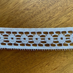 Vintage White Patterned Lace Trim Edging for Craft Sewing Supplies