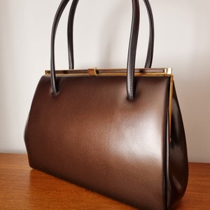 Clasp sales handbags uk
