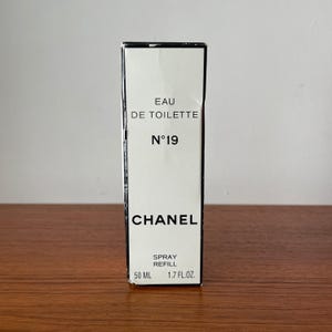 ヴィンテージ No 19 シャネル パリ オード パルファム スプレー リフィル 50ml