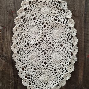 Vintage beige ovaal groot kleedje voor tijdloze woninginrichting
