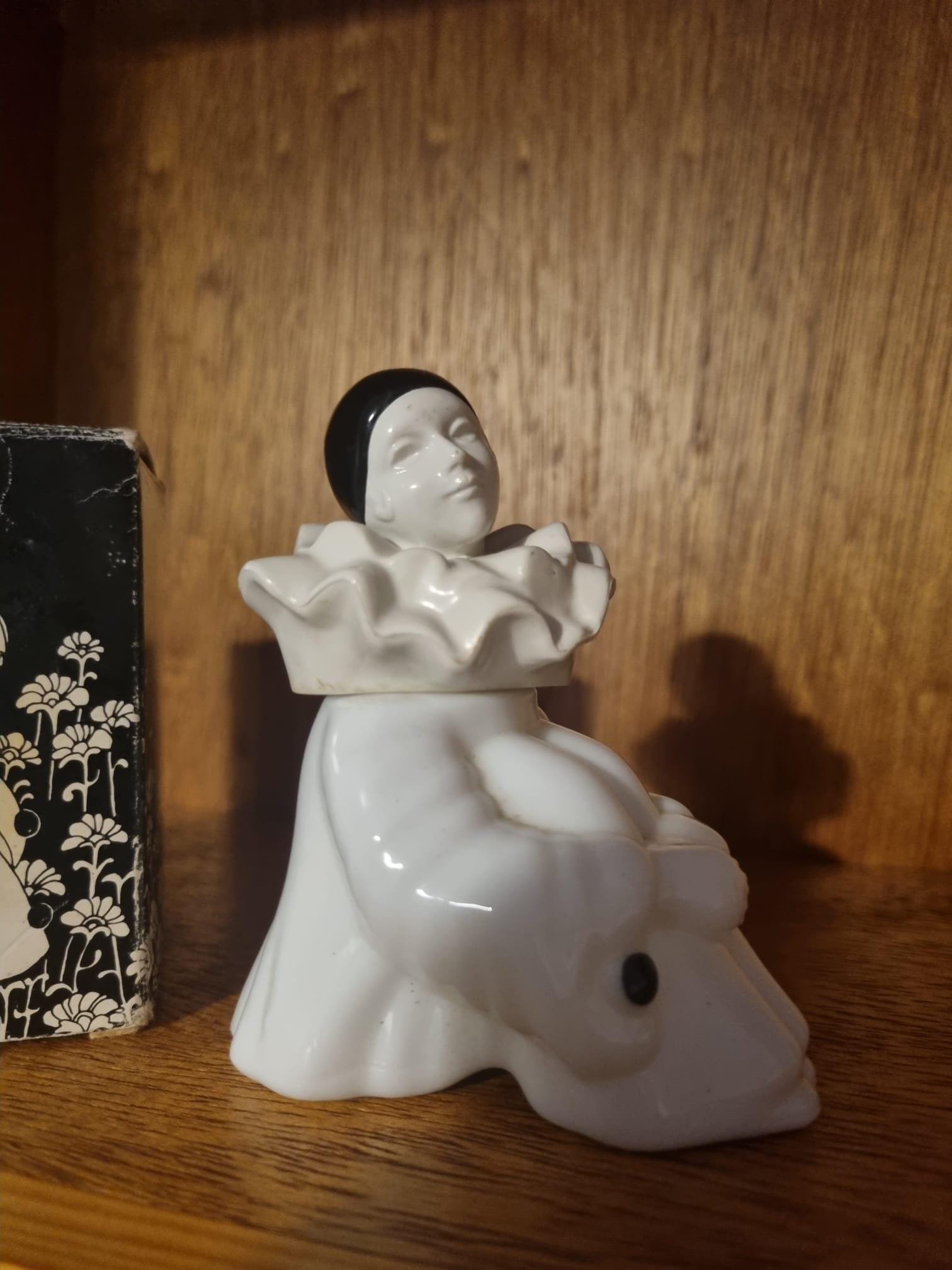 Vintage Avon Elegance Fragrance Decanter 50ml Empty Collectable